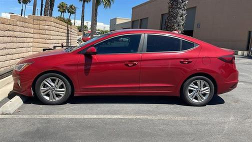 2019 Hyundai ELANTRA SEL