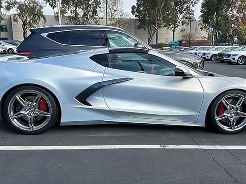 2021 Chevrolet Corvette Stingray w/2LT