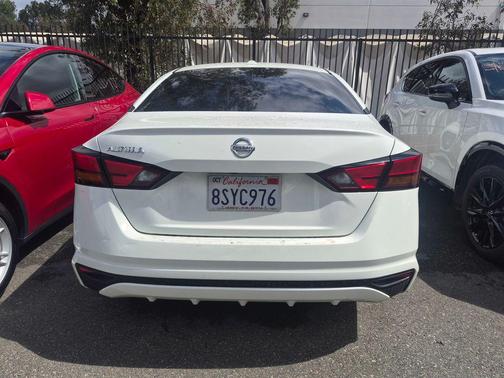 Glacier White 2020 Nissan Altima S FWD