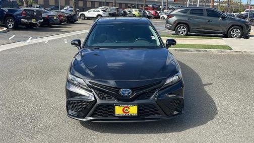2024 Toyota Camry Hybrid SE