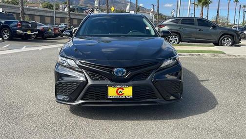 2024 Toyota Camry Hybrid SE