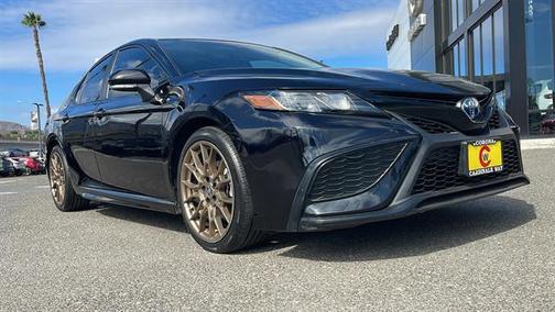 2024 Toyota Camry Hybrid SE