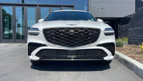 Uyuni White 2026 Genesis GV70 3.5T Sport Prestige