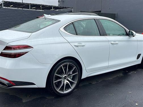 2025 Genesis G70 2.5T RWD