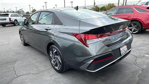 2025 Hyundai ELANTRA Sport