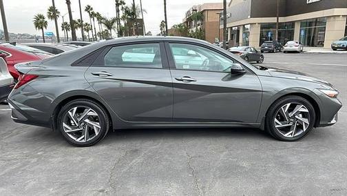 2025 Hyundai ELANTRA Sport