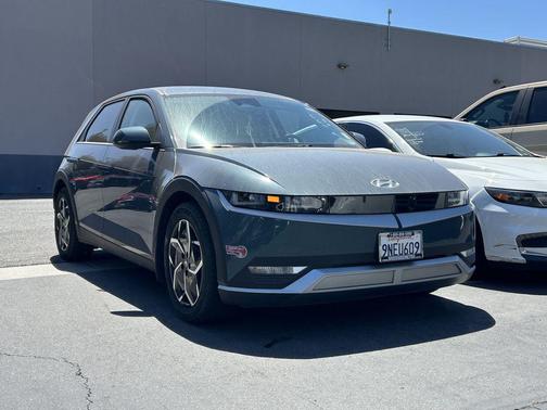 Teal 2024 Hyundai IONIQ 5 SE