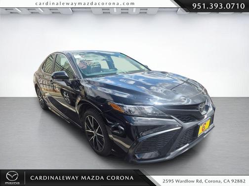 Midnight Black Metallic 2024 Toyota Camry SE