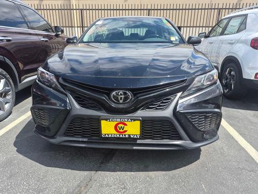 Midnight Black Metallic 2024 Toyota Camry SE