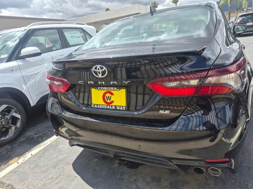 Midnight Black Metallic 2024 Toyota Camry SE