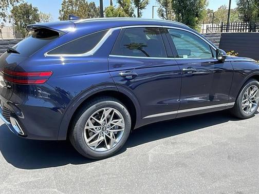 2025 Genesis GV70 2.5T AWD