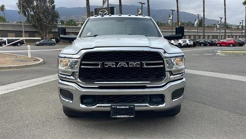 2021 RAM 3500 Tradesman Crew Cab 4x2 8' Box