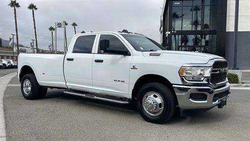 2021 RAM 3500 Tradesman Crew Cab 4x2 8' Box