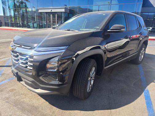 Mosaic Black Metallic 2025 Chevrolet Equinox 1LT