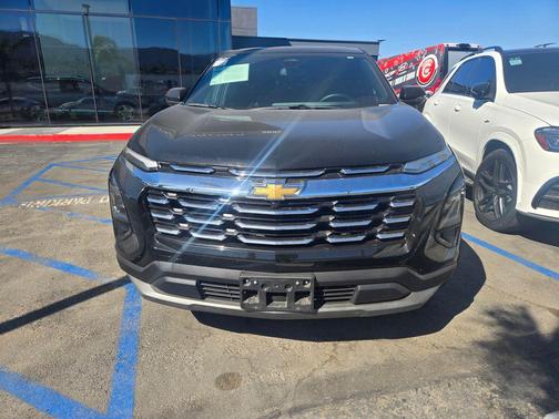 Mosaic Black Metallic 2025 Chevrolet Equinox 1LT
