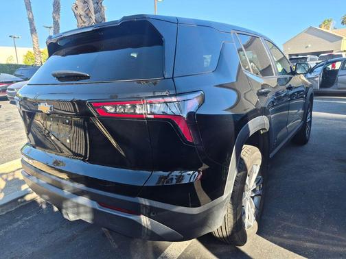 Mosaic Black Metallic 2025 Chevrolet Equinox 1LT