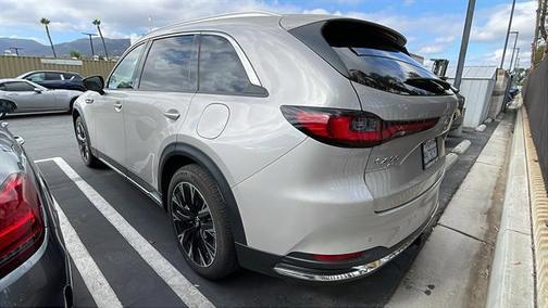 2024 Mazda CX-90 PHEV Premium Plus