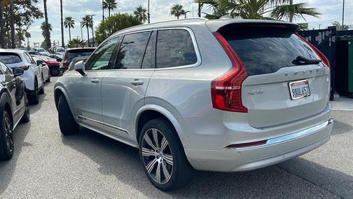 2022 Volvo XC90 Recharge Plug-In Hybrid T8 Inscription 7 Passenger