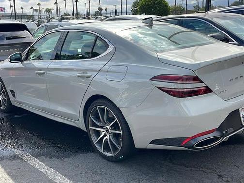 2025 Genesis G70 2.5T RWD