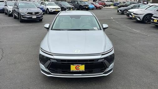 2025 Hyundai SONATA SE