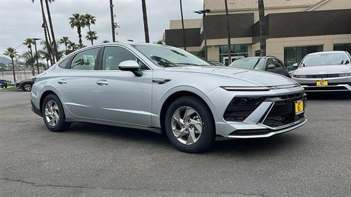 2025 Hyundai SONATA SE