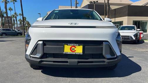2025 Hyundai KONA SE