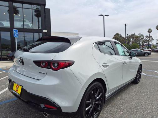 Ceramic Metallic 2025 Mazda Mazda3 2.5 S Select Sport
