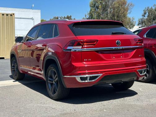 Red Metallic 2021 Volkswagen Atlas Cross Sport 3.6L V6 SE w/Technology R-Line