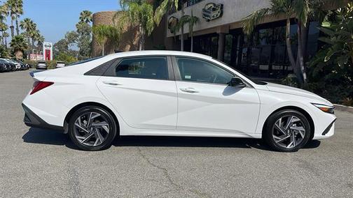 2025 Hyundai ELANTRA Sport