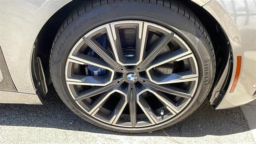 2021 BMW 740 740i