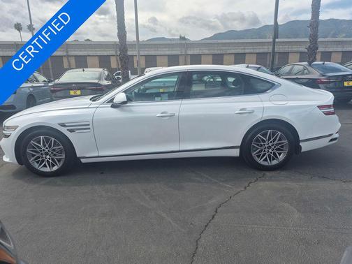 Uyuni White 2026 Genesis G80 2.5T AWD