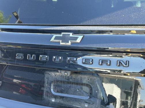Black 2025 Chevrolet Suburban 4WD Z71