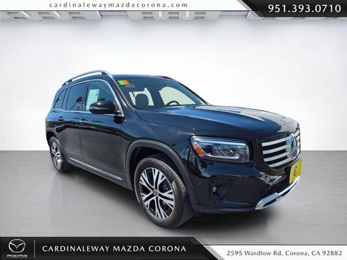 Night Black 2025 Mercedes-Benz GLB 250 4MATIC