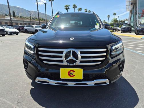 Night Black 2025 Mercedes-Benz GLB 250 4MATIC