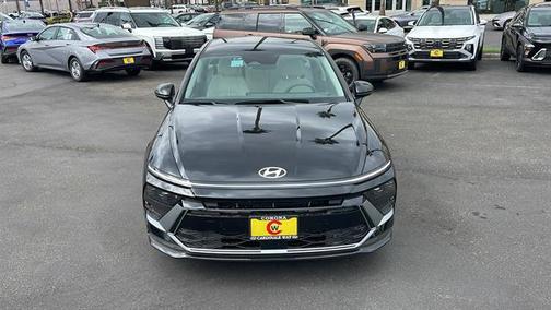 2025 Hyundai SONATA SE