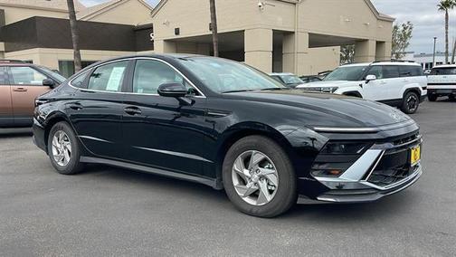 2025 Hyundai SONATA SE