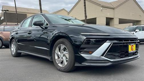2025 Hyundai SONATA SE