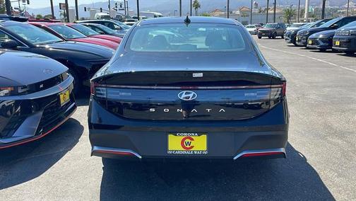 2025 Hyundai SONATA SE