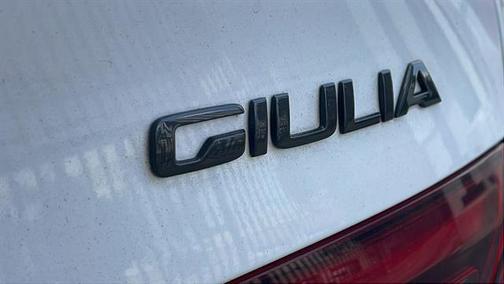 2020 Alfa Romeo Giulia Sport