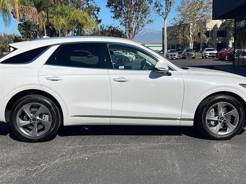 2026 Genesis GV70 2.5T