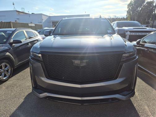 Satin 2022 Cadillac Escalade Sport Platinum