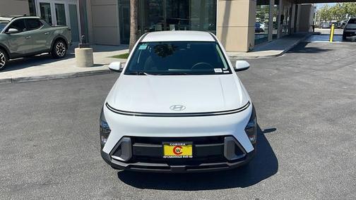 2025 Hyundai KONA SE