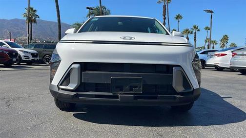 2025 Hyundai KONA SE