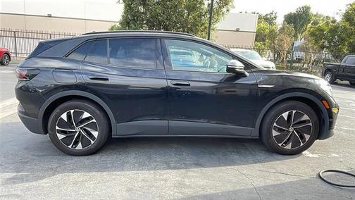 2022 Volkswagen ID.4 Pro