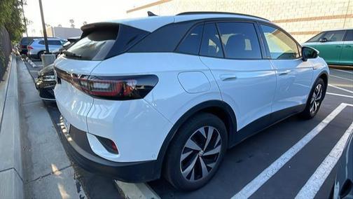 2023 Volkswagen ID.4 Pro