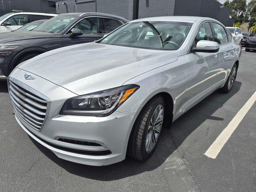 Santiago Silver 2015 Hyundai Genesis 3.8