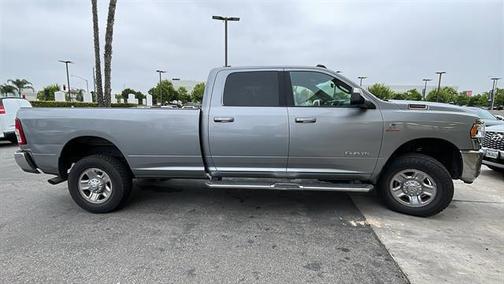 2022 RAM 2500 Big Horn Crew Cab 4x4 8' Box