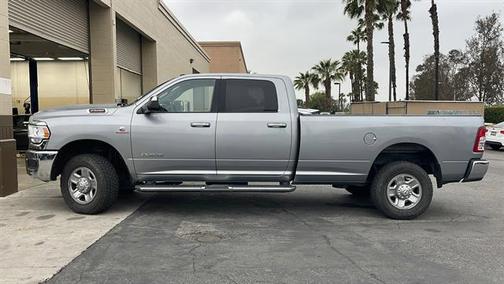2022 RAM 2500 Big Horn Crew Cab 4x4 8' Box