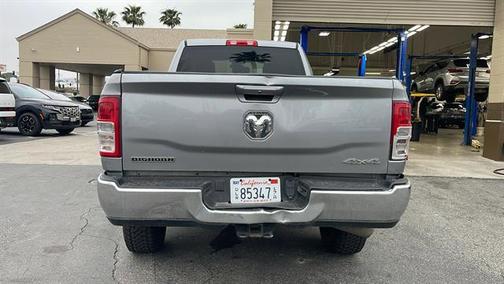 2022 RAM 2500 Big Horn Crew Cab 4x4 8' Box