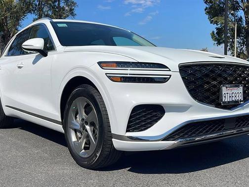 2026 Genesis GV70 2.5T
